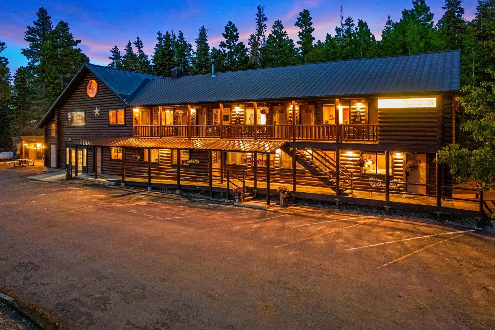 Duck Creek Village Inn מראה חיצוני תמונה